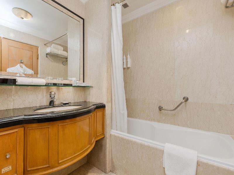 Le Royal Meridien image