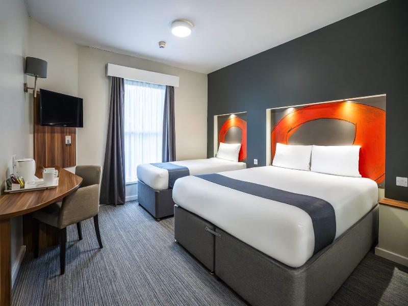Ramada London Stansted Airport image