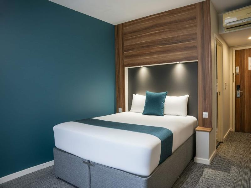 Ramada London Stansted Airport image