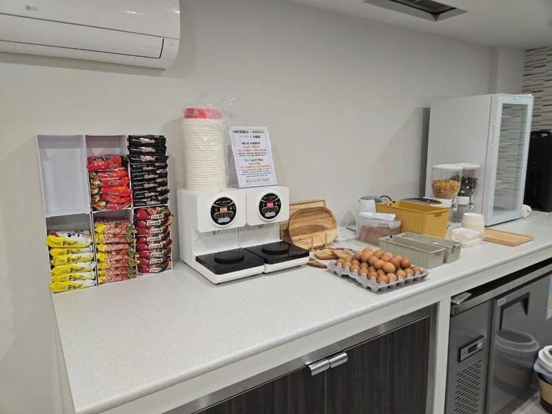 Hotel Leo Changwon Central Branch image