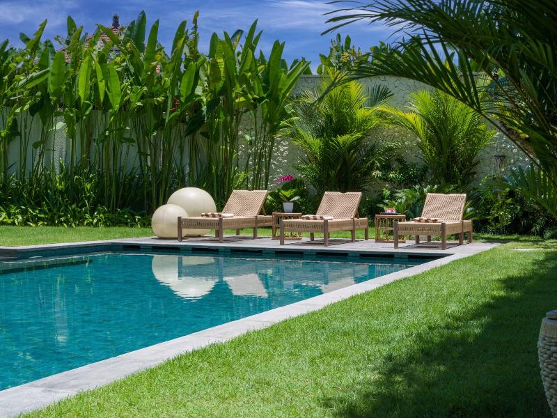 Pantai Indah Villas image