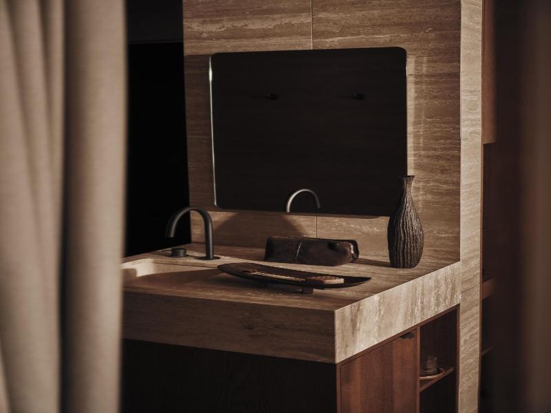 Casa Cook Madonna Adults Only image