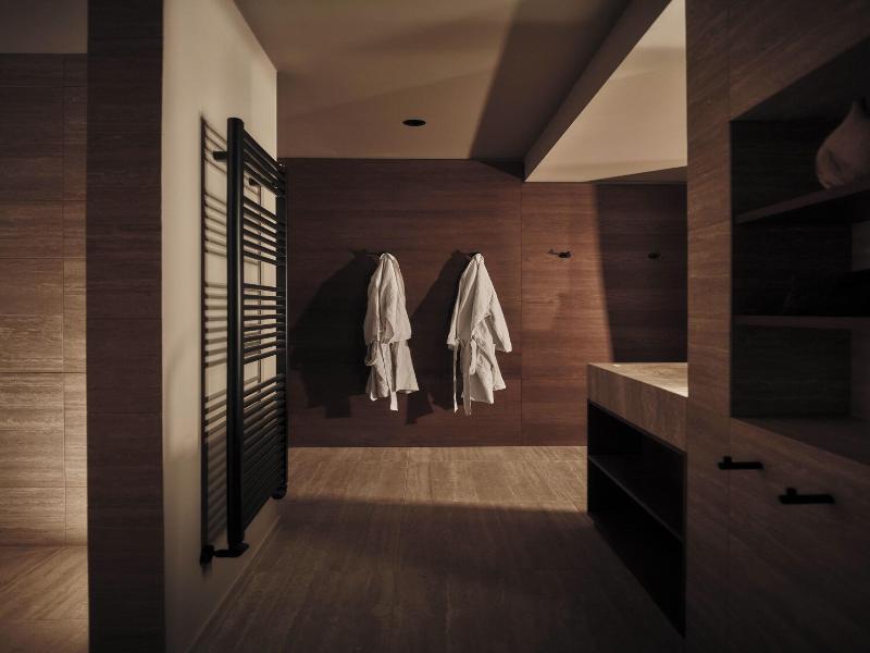 Casa Cook Madonna Adults Only image
