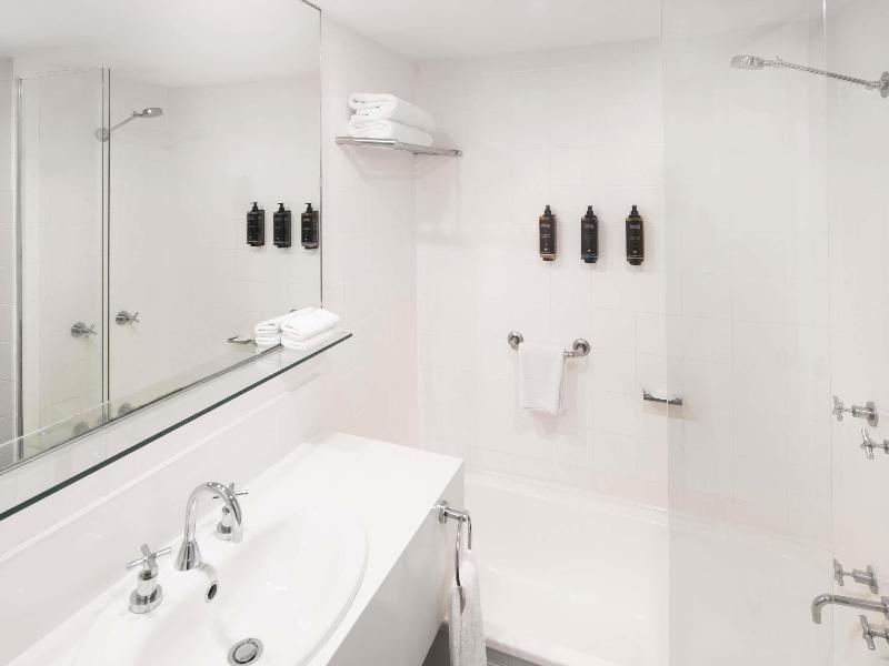 Mercure Newcastle image