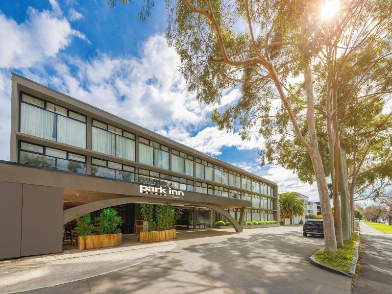 Park Inn by Radisson Melbourne Carlton  image