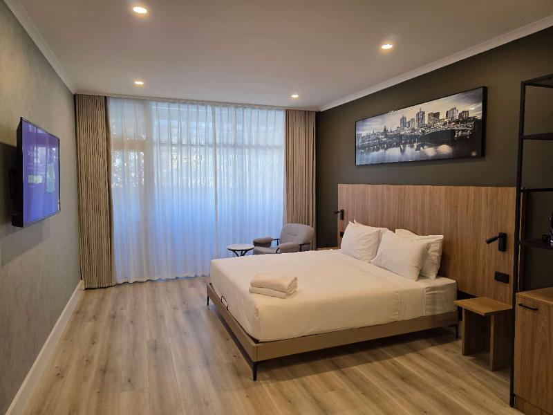 Park Inn by Radisson Melbourne Carlton  image