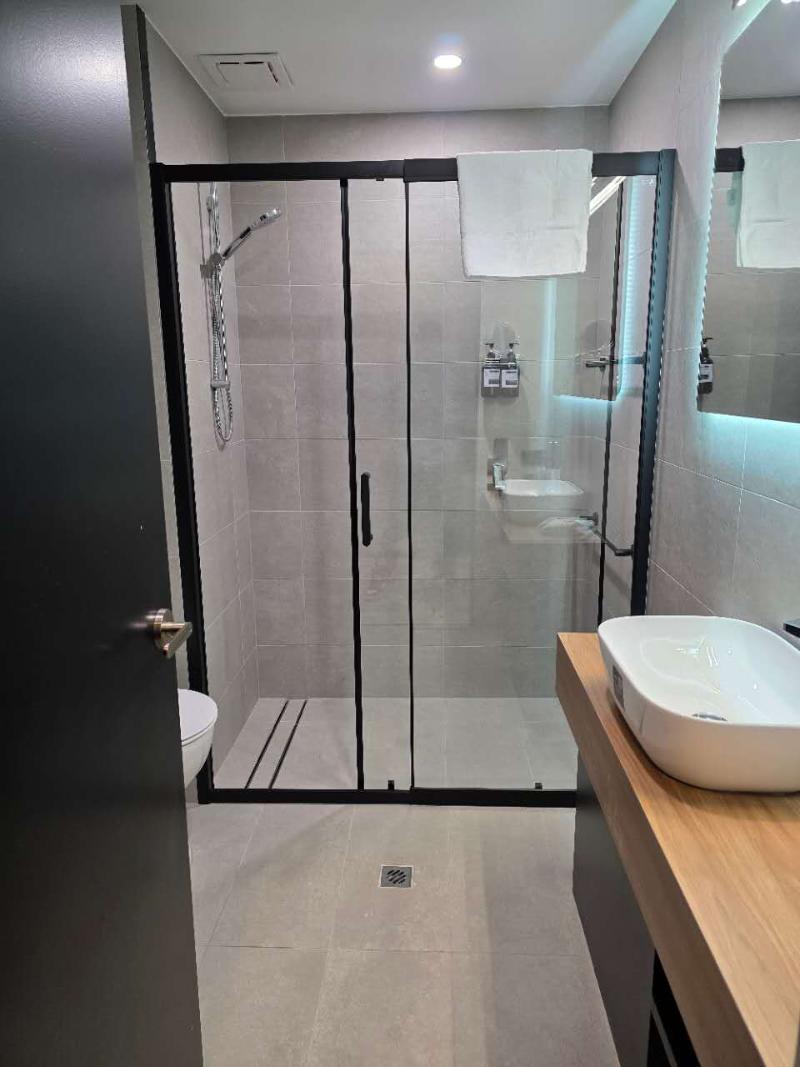 Park Inn by Radisson Melbourne Carlton  image