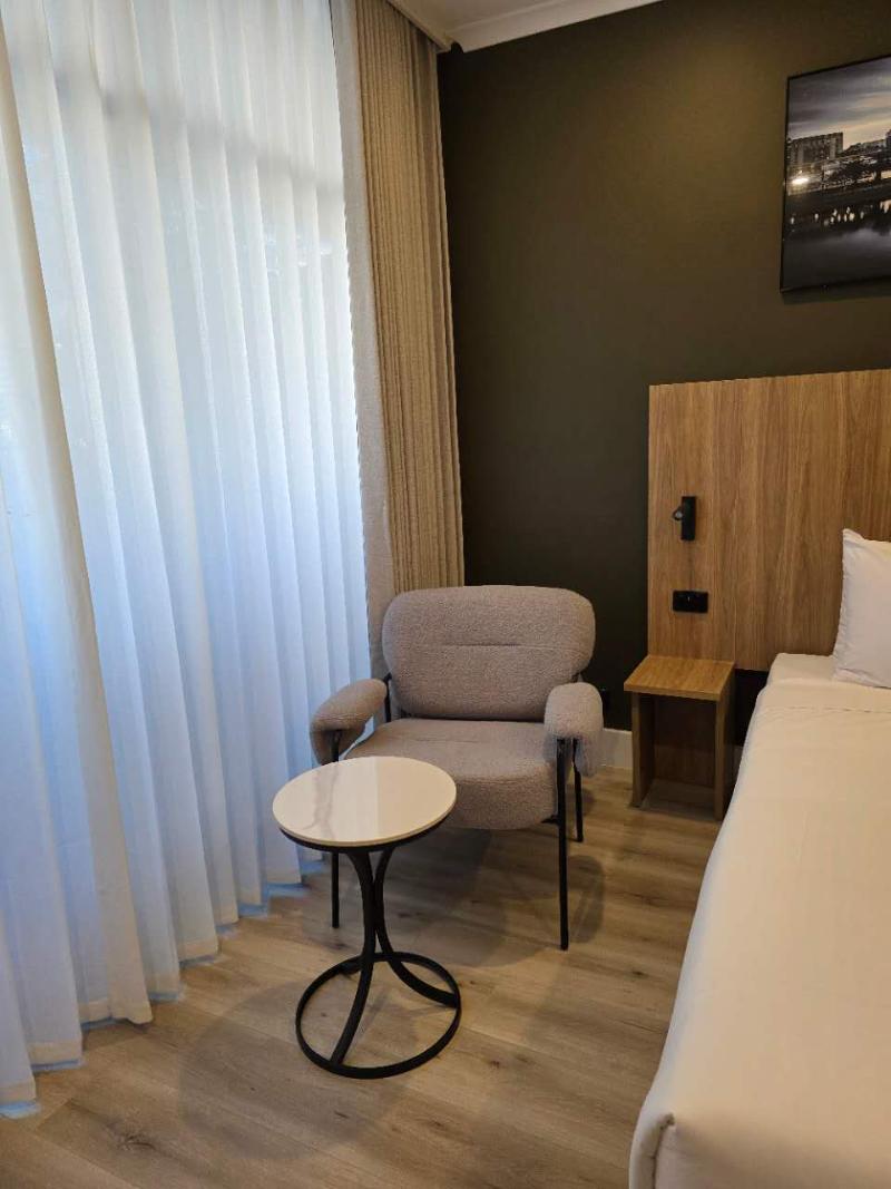 Park Inn by Radisson Melbourne Carlton  image