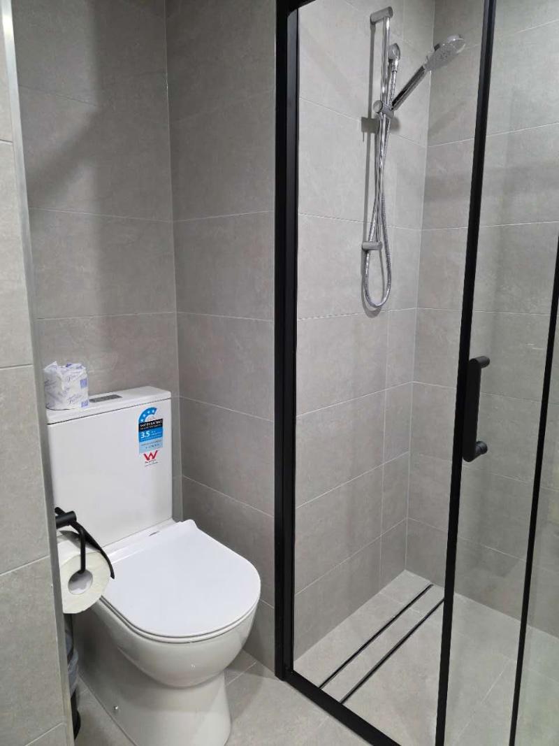 Park Inn by Radisson Melbourne Carlton  image