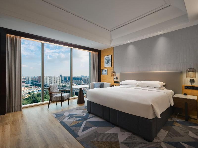 Sheraton Shanghai Pudong Riverside image