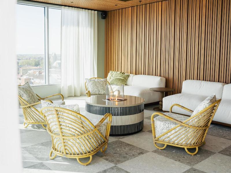 Willow Worldhotels Crafted image