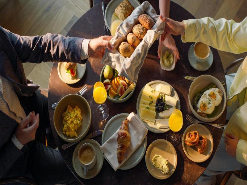 Willow Worldhotels Crafted image