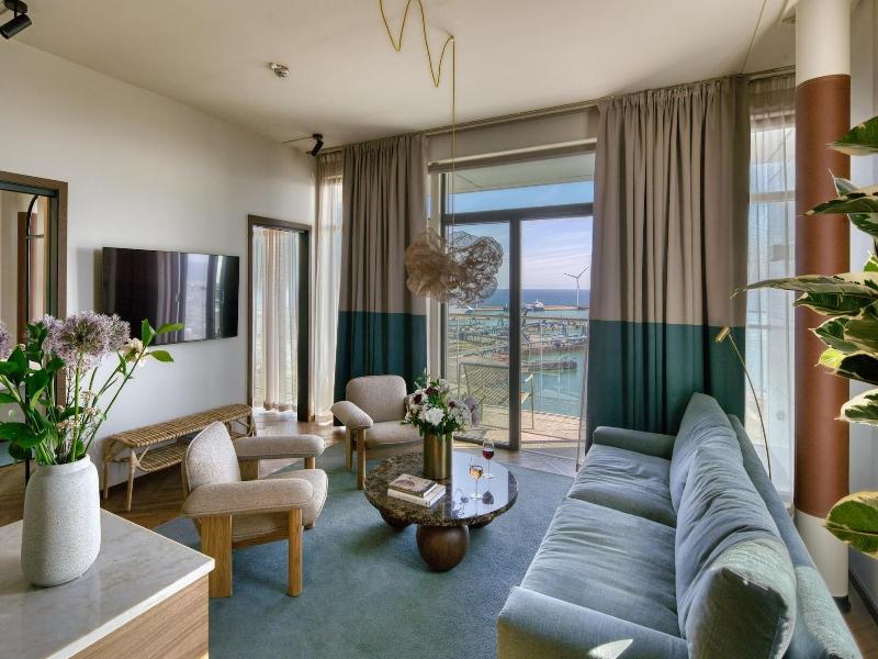 Willow Worldhotels Crafted image