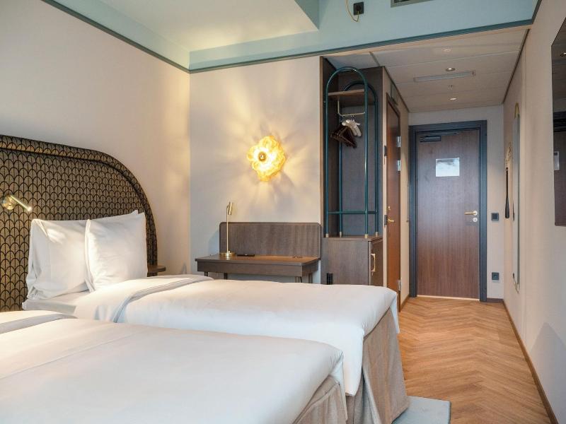 Willow Worldhotels Crafted image