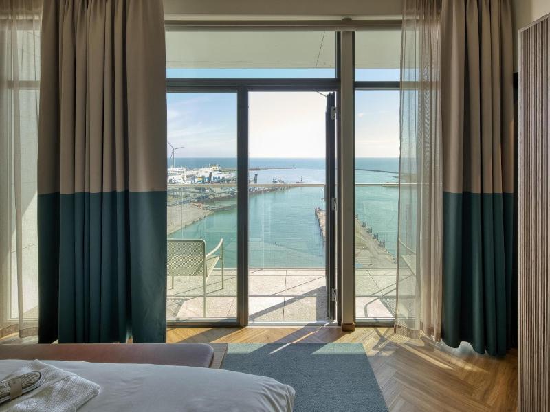 Willow Worldhotels Crafted image