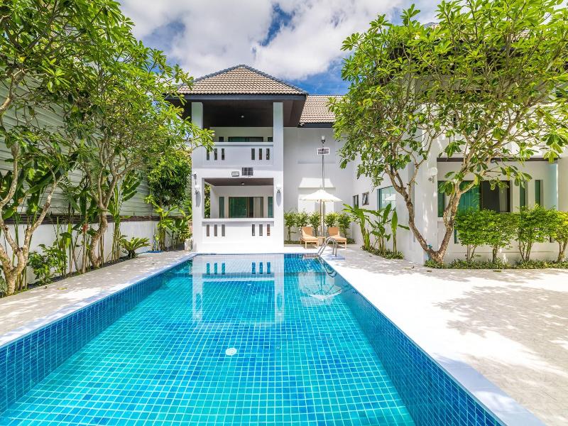 Phuket Leisure Time Hotel image