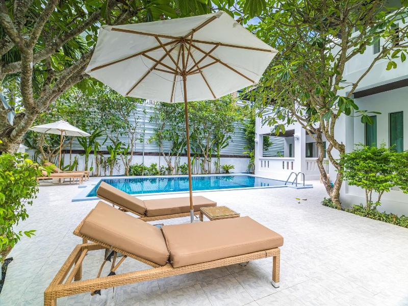 Phuket Leisure Time Hotel image