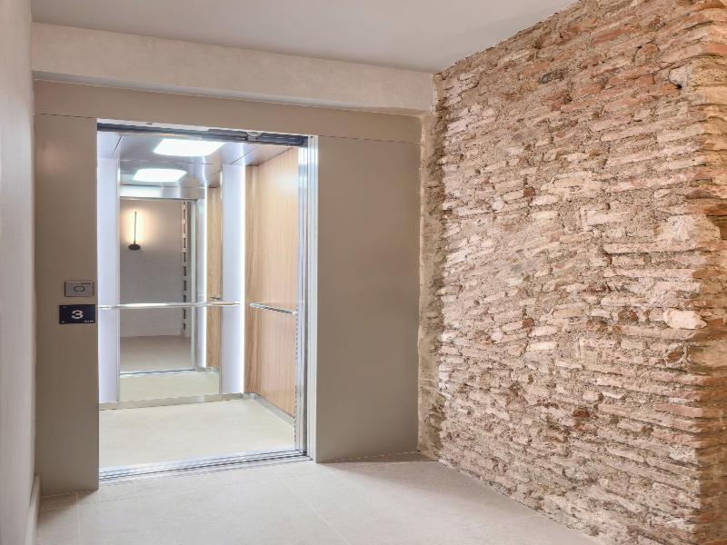 Coeo Santa Maria Signature Apartments image