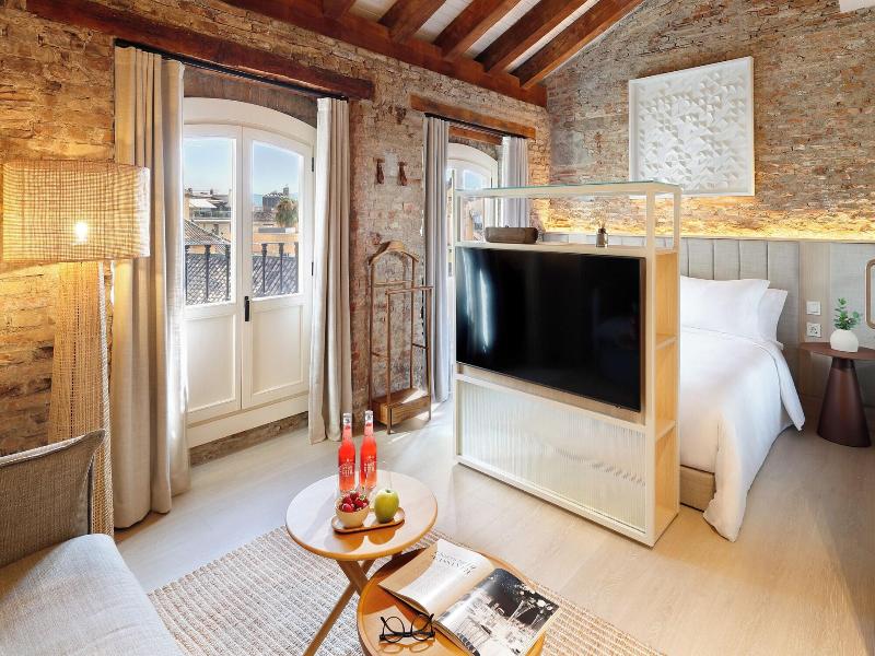 Coeo Santa Maria Signature Apartments image
