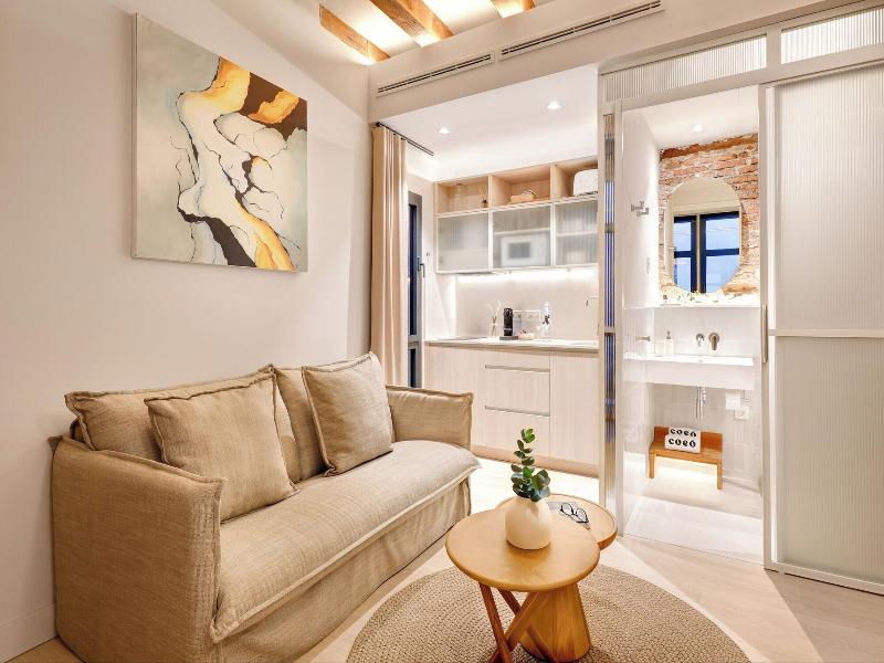 Coeo Santa Maria Signature Apartments image