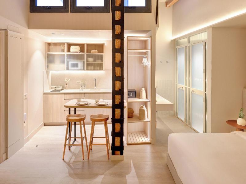 Coeo Santa Maria Signature Apartments image