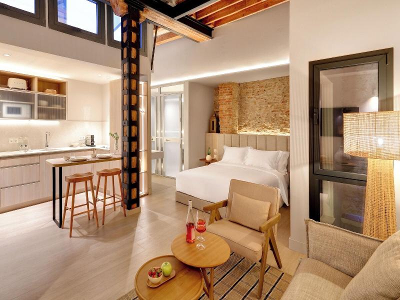 Coeo Santa Maria Signature Apartments image