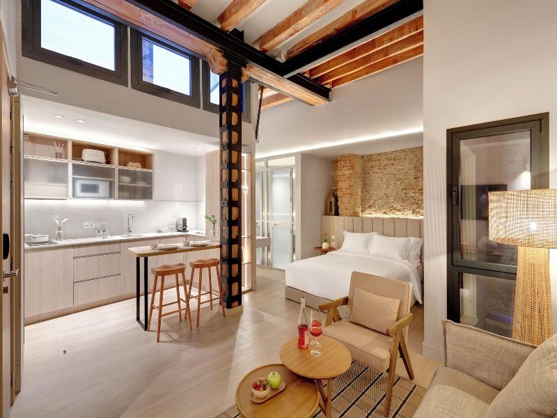 Coeo Santa Maria Signature Apartments image