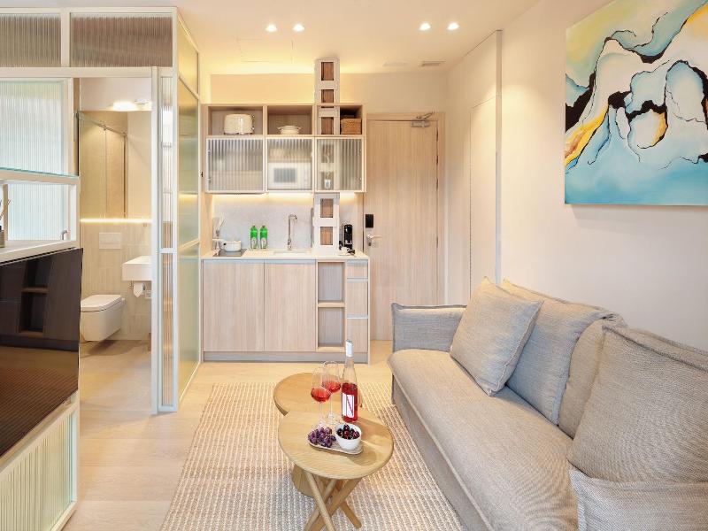 Coeo Santa Maria Signature Apartments image