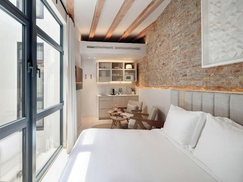 Coeo Santa Maria Signature Apartments image