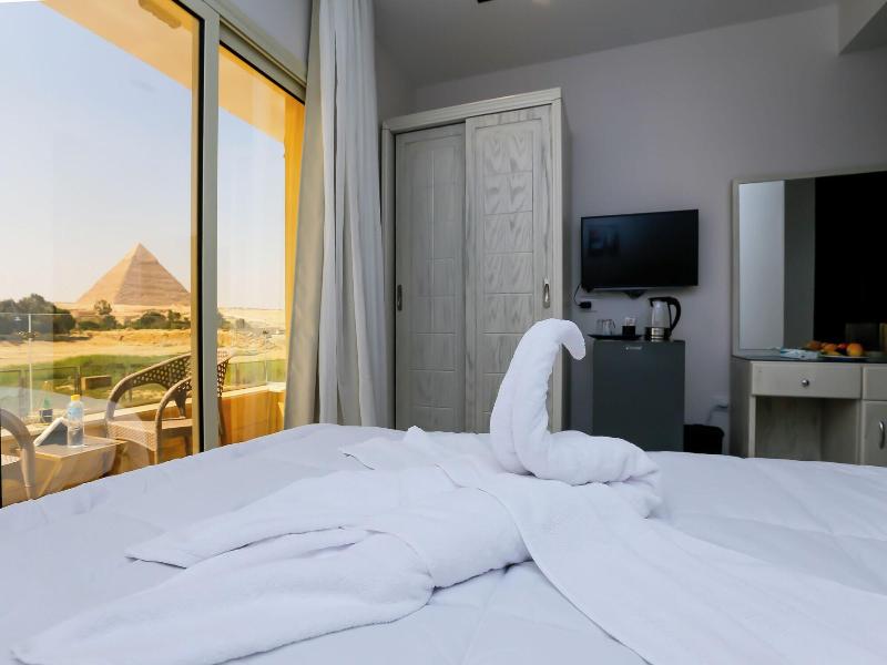 Pyramids Land Hotel image