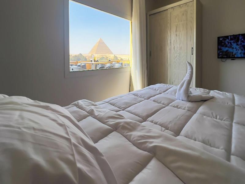 Pyramids Land Hotel image
