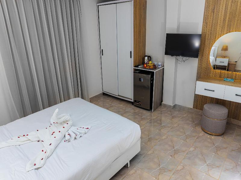 Pyramids Land Hotel image