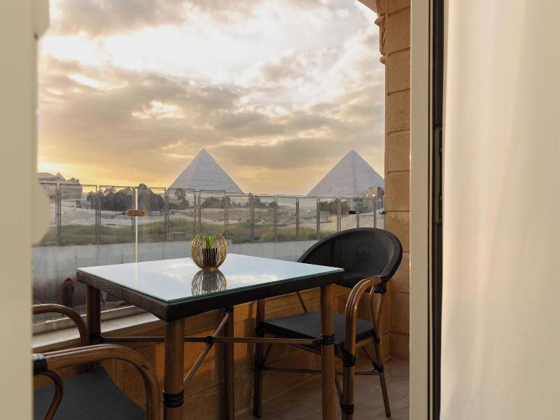 Pyramids Land Hotel image