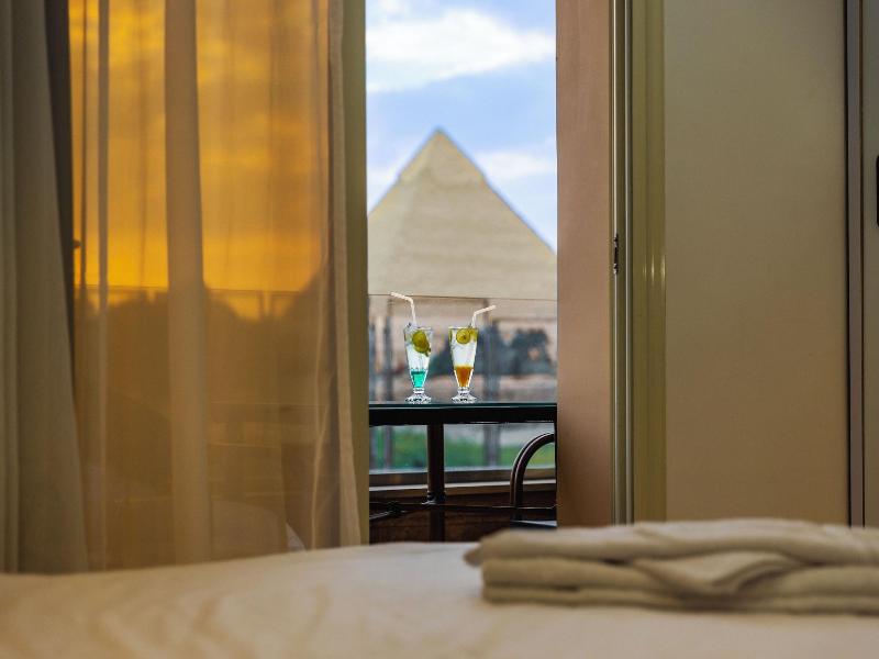 Pyramids Land Hotel image