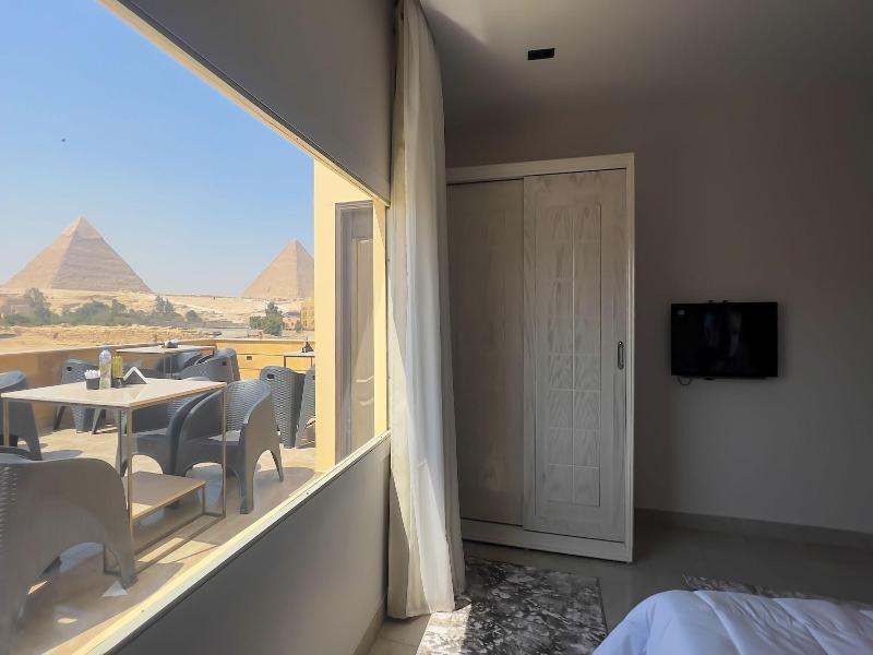 Pyramids Land Hotel image