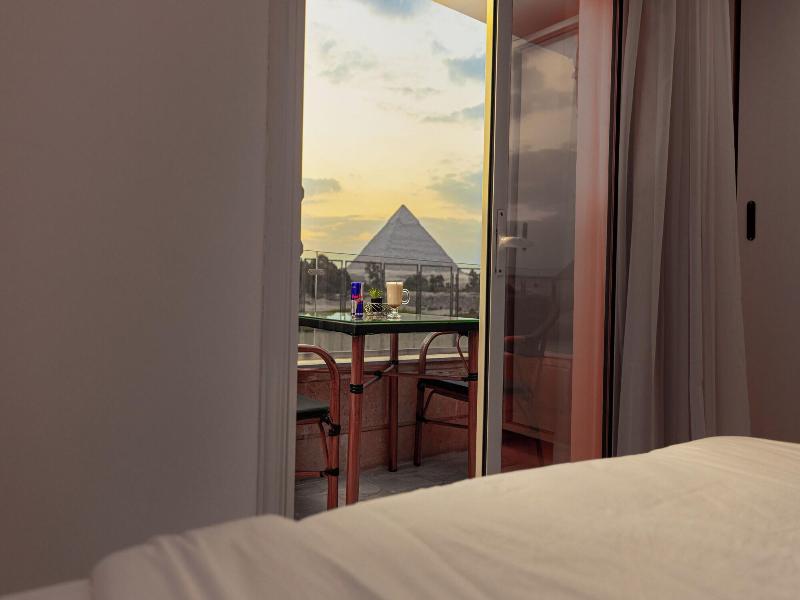 Pyramids Land Hotel image