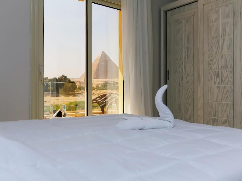Pyramids Land Hotel image