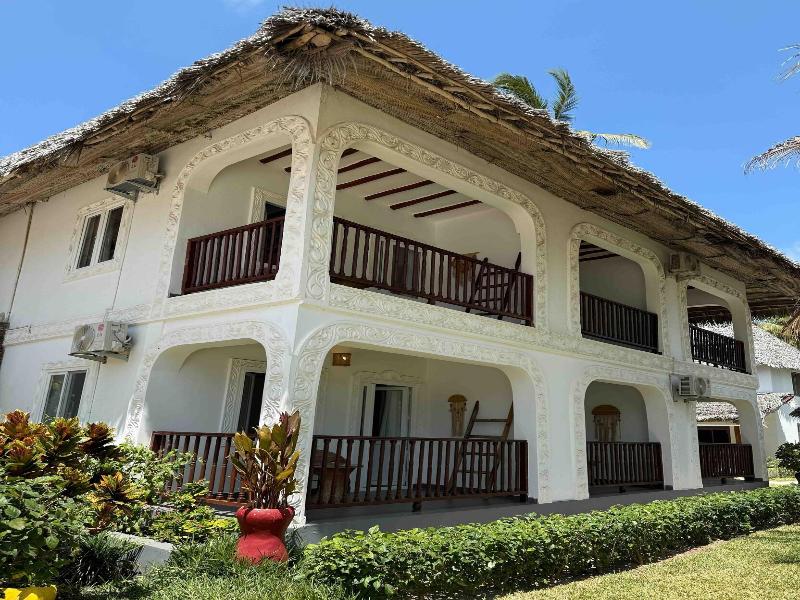 Manolo Beach Resort image