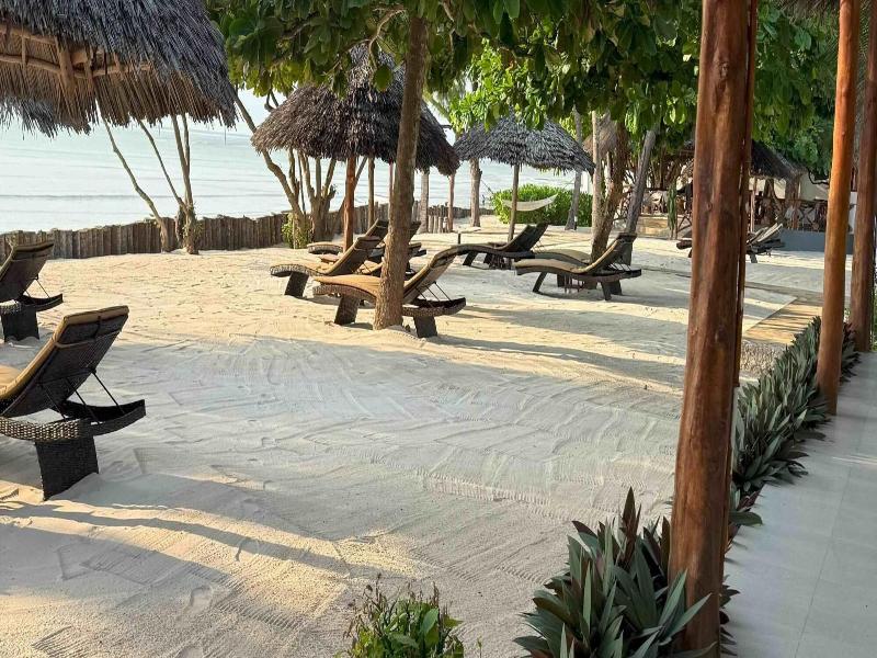 Manolo Beach Resort image