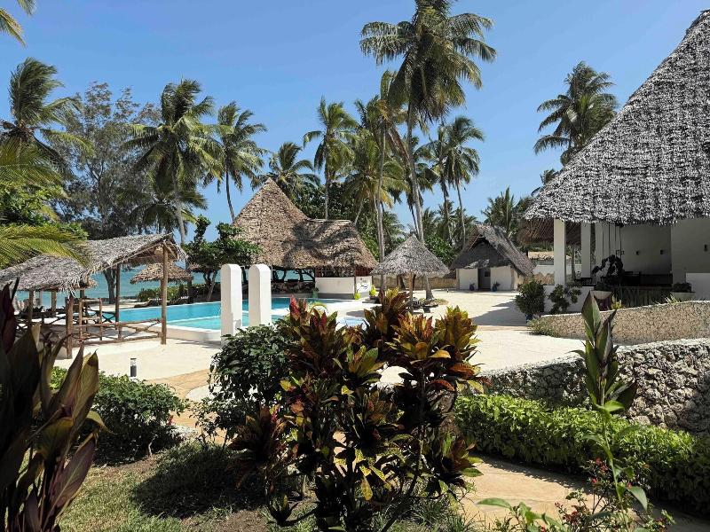 Manolo Beach Resort image