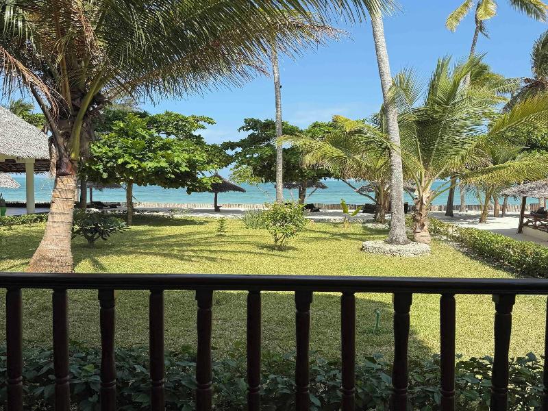 Manolo Beach Resort image