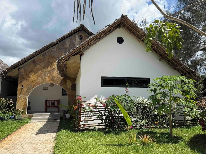 Manolo Beach Resort image