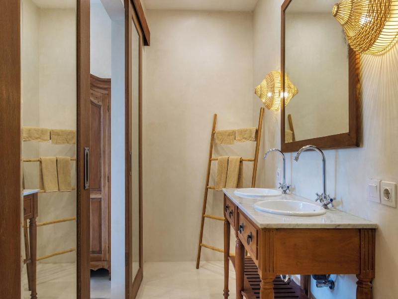 White Goose Boutique Hotel image