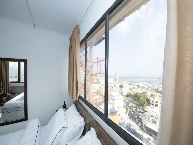 Haifa Tower Hotel image