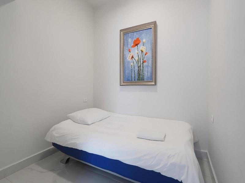 Haifa Tower Hotel image
