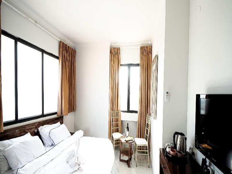 Haifa Tower Hotel image