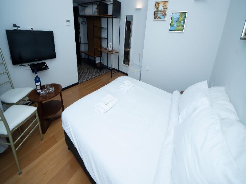 Haifa Tower Hotel image