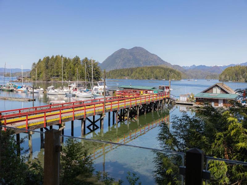 The Shoreline Tofino