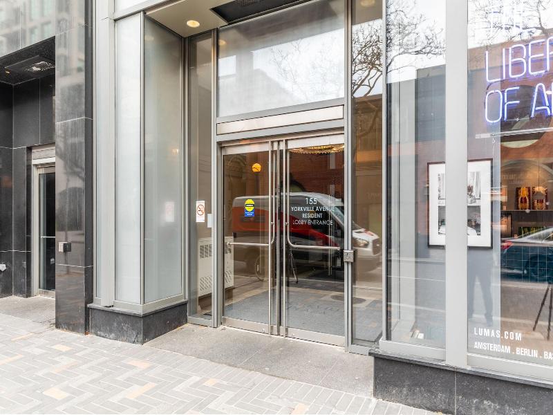 Charming Yorkville Condos — photo 53