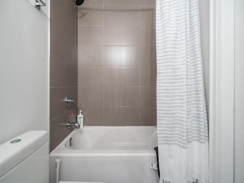 Charming Yorkville Condos — photo 50